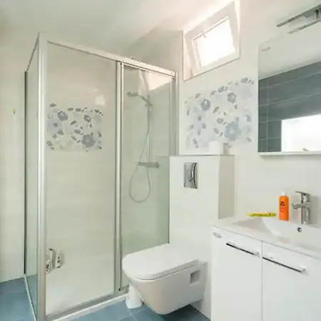 Lemon Apartment